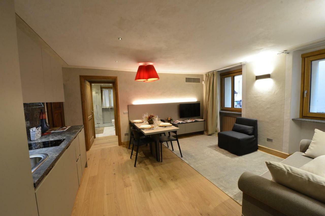 Le Reve Charmant Apartments - Via Sant'Orso,2 Aosta Exterior photo