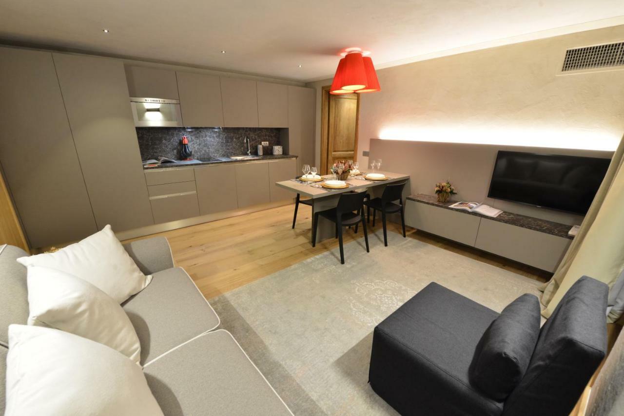 Le Reve Charmant Apartments - Via Sant'Orso,2 Aosta Exterior photo